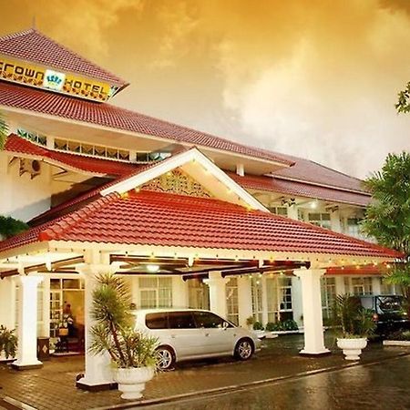 Urbanview Hotel Crown Tasikmalaya By Reddoorz Екстер'єр фото